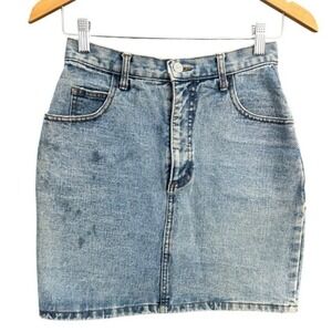 Vintage Guess Jeans Denim Mini Skirt Light Wash Made in USA Style 10502 Size 28